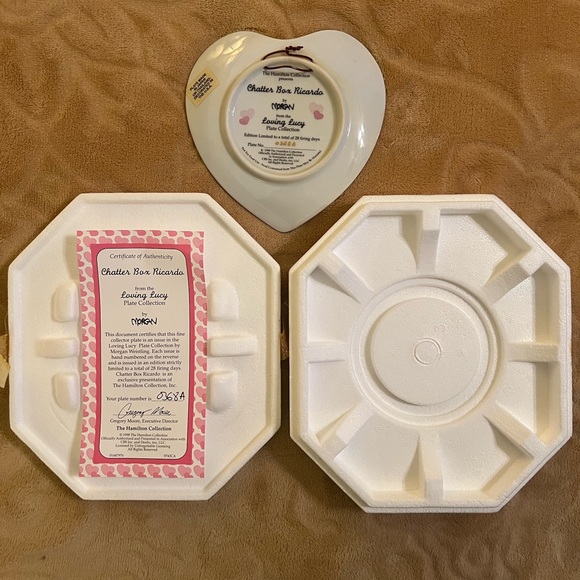 Heart-Shaped Art Piece with Brown and Gold Accents - Picture 8 of 16